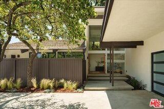 2313 Banyan Dr - Photo 2 of 8