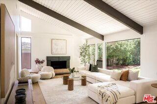 2313 Banyan Dr - Photo 5 of 8