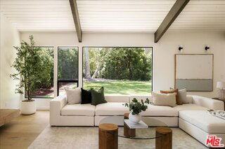 2313 Banyan Dr - Photo 6 of 8