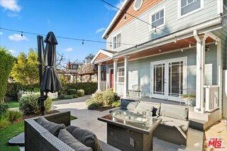 925 Dickson St - Photo 2 of 8