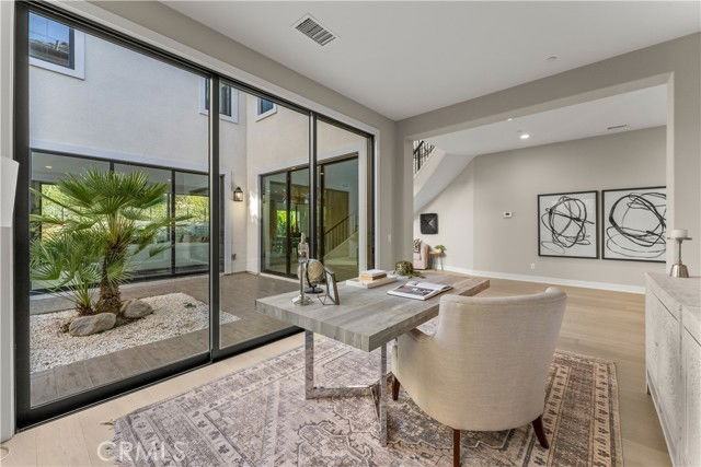 63 Egret - Photo 5 of 8