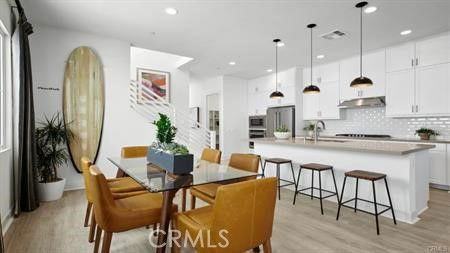 291 Novel - Photo 3 of 8