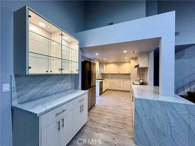 26182 Vintage Woods Rd - Photo 3 of 8