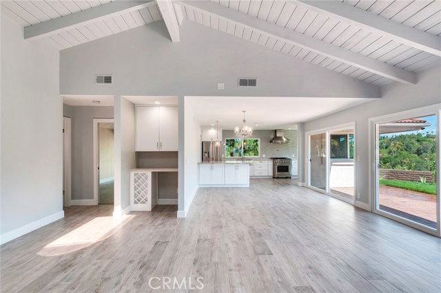 11761 Highview Dr - Photo 5 of 8