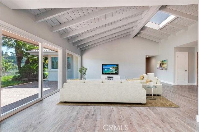 11761 Highview Dr - Photo 6 of 8