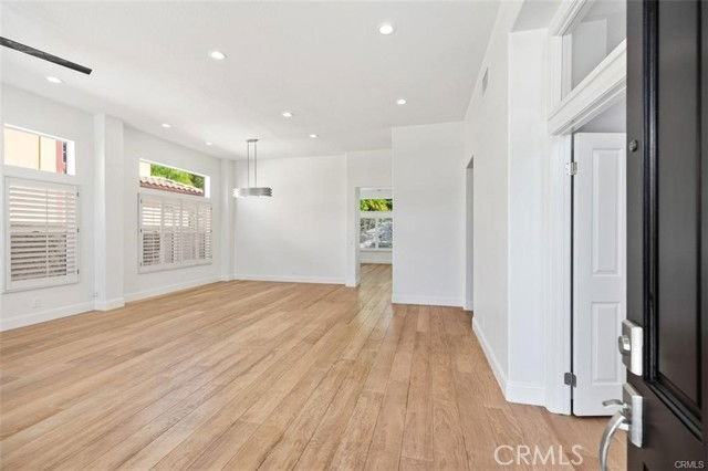 2635 Palmetto - Photo 4 of 8