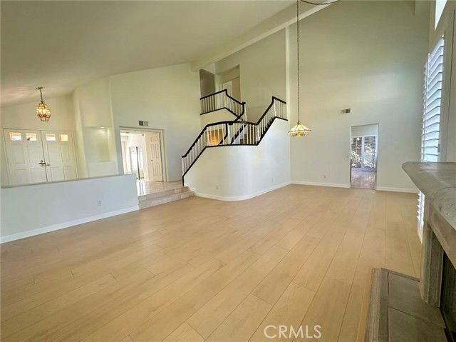 28881 Greenacres - Photo 2 of 8