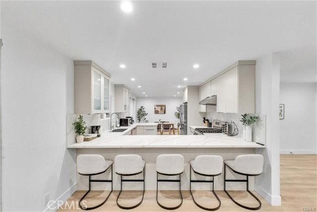 16129 Evans Cir - Photo 2 of 8