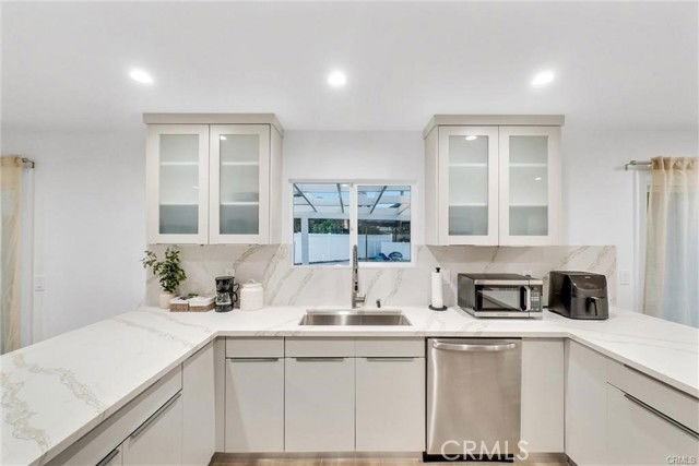 16129 Evans Cir - Photo 7 of 8