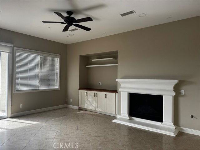 18180 Spyglass Hl - Photo 4 of 8