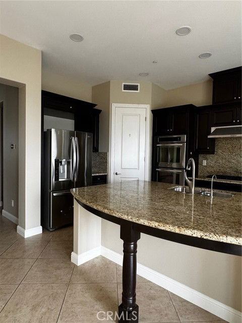 18180 Spyglass Hl - Photo 6 of 8