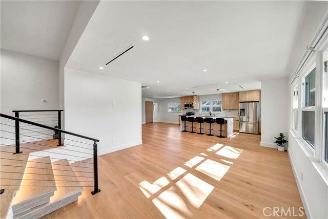 23635 Marylee St - Photo 5 of 8