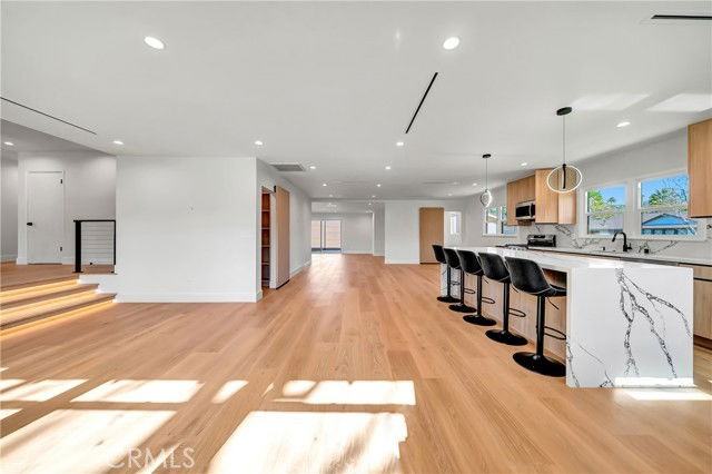 23635 Marylee St - Photo 7 of 8