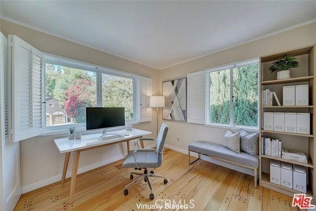 3826 Dixie Canyon Ave - Photo 7 of 8