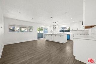 6257 Lindley Ave - Photo 5 of 8