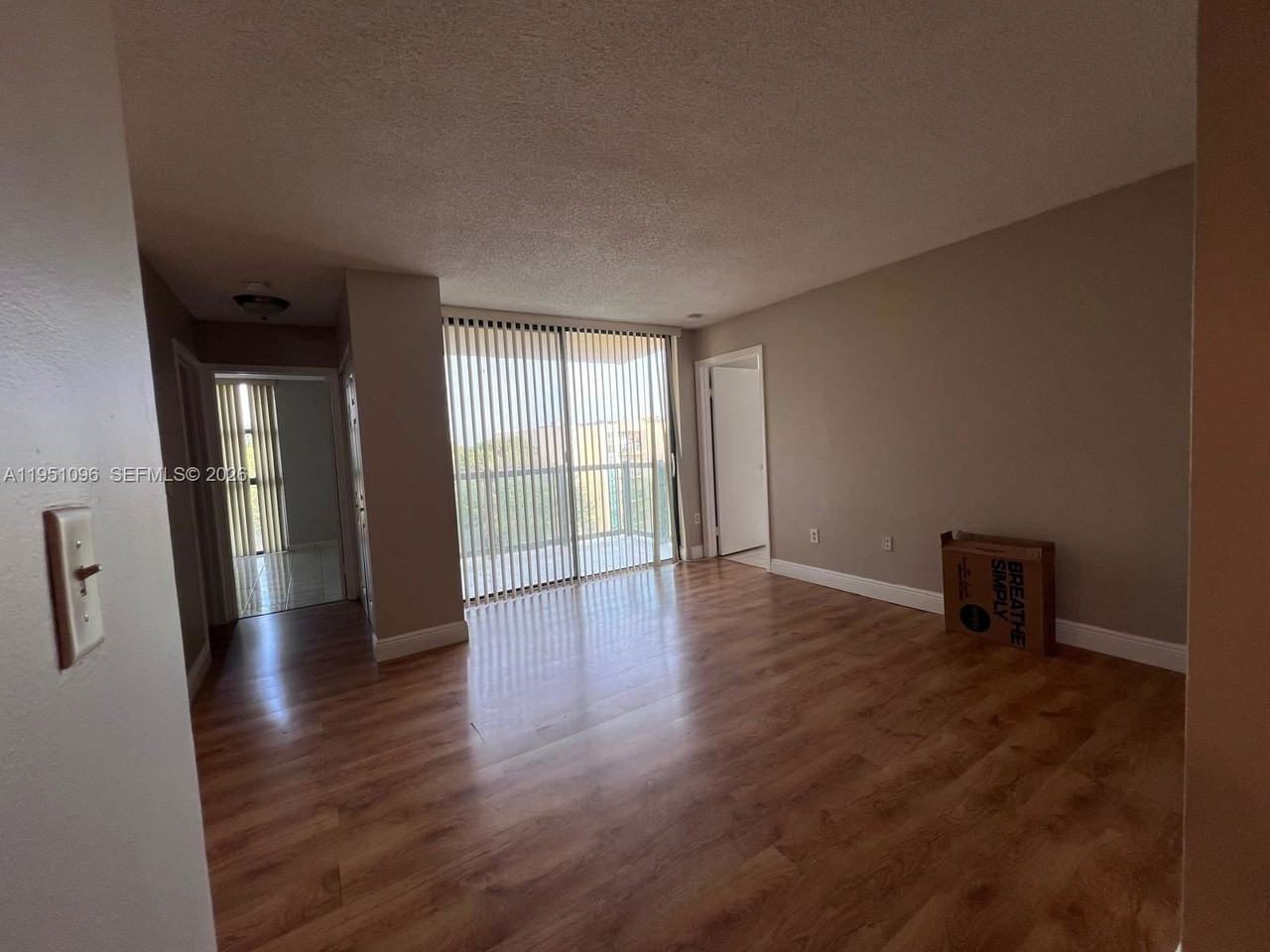 11800 Sw 18th St - Photo 3 of 8