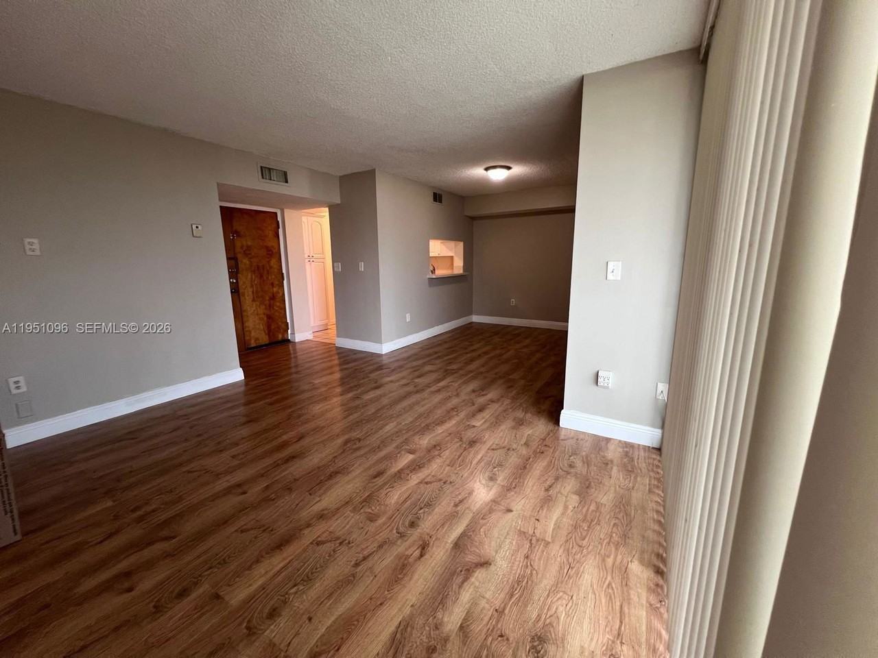 11800 Sw 18th St - Photo 5 of 8