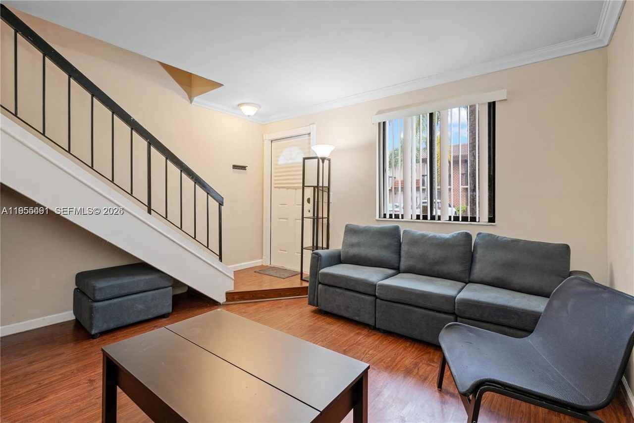 1927 Sw 107th Ave #306 - Photo 3 of 8
