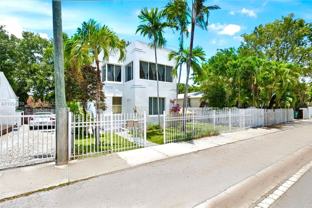 555 Ne 70th St - Photo 1 of 1