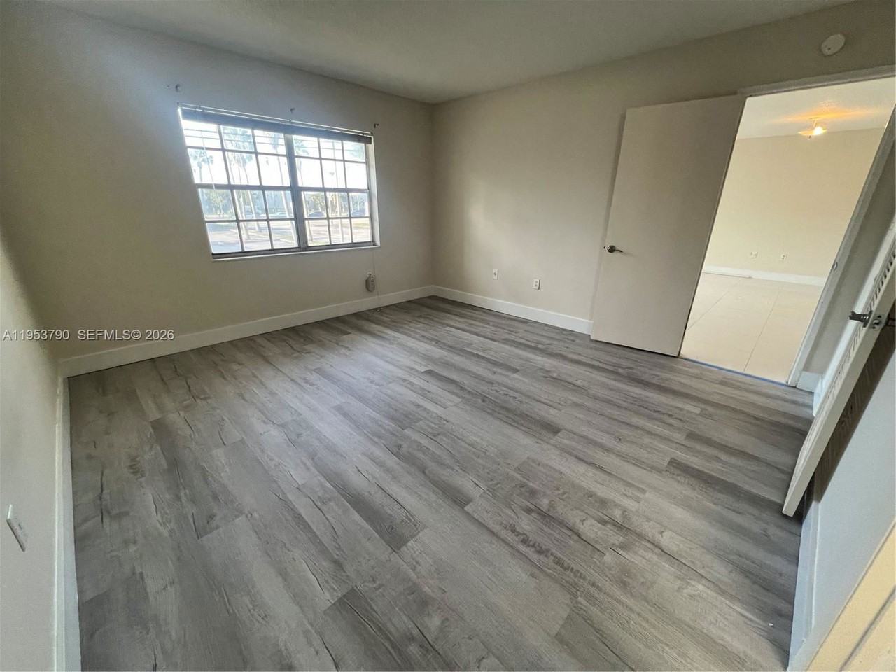 5731 Nw 37th St #218 - Photo 4 of 8