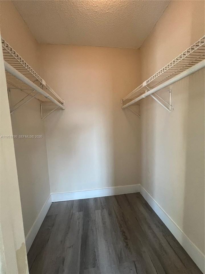 5731 Nw 37th St #218 - Photo 7 of 8