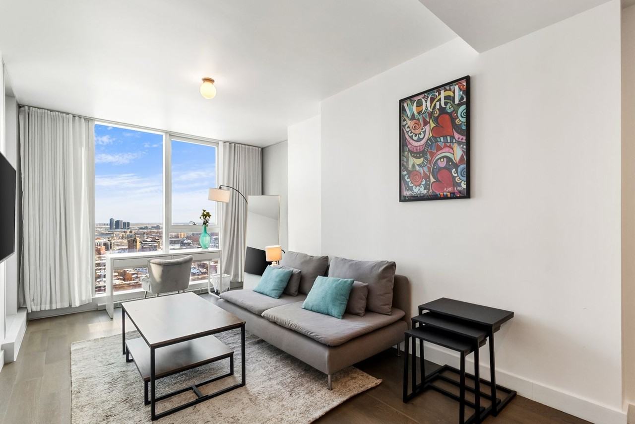 1400 Boul René-Lévesque O #2011