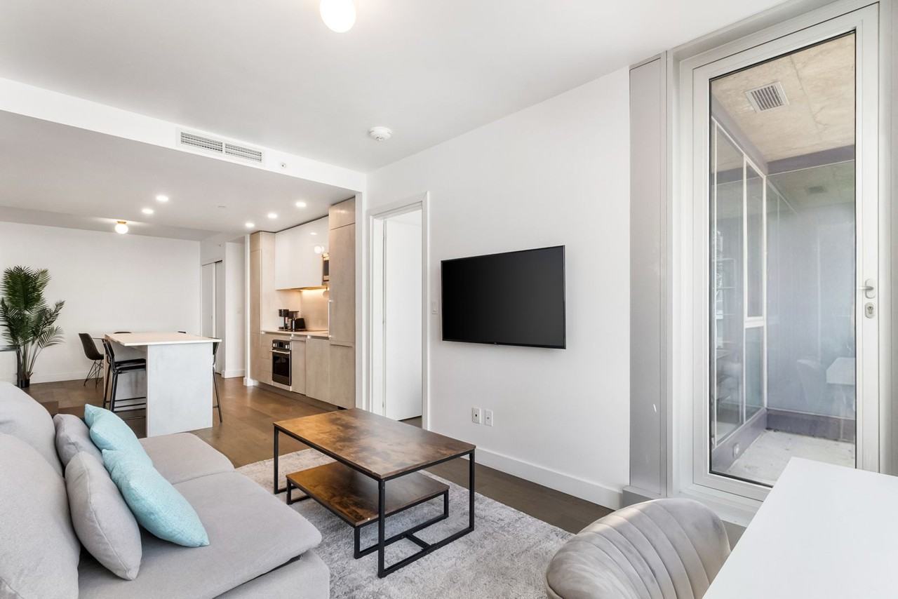 1400 Boul René-Lévesque O #2011 - Photo 2 of 22