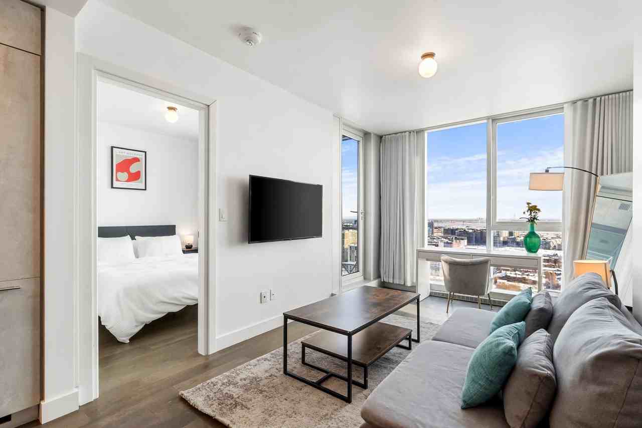 1400 Boul René-Lévesque O #2011 - Photo 3 of 22