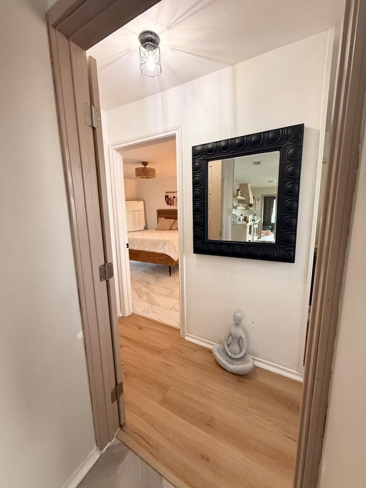 Midhurst Dr - Photo 3 of 7