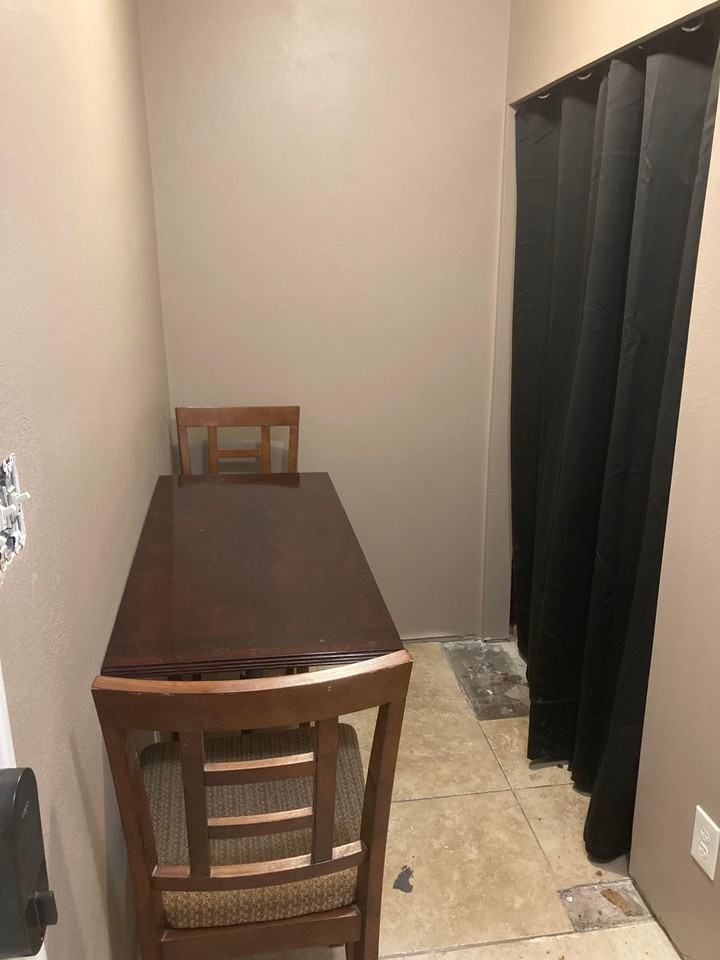 E Southgate Ave - Photo 2 of 7