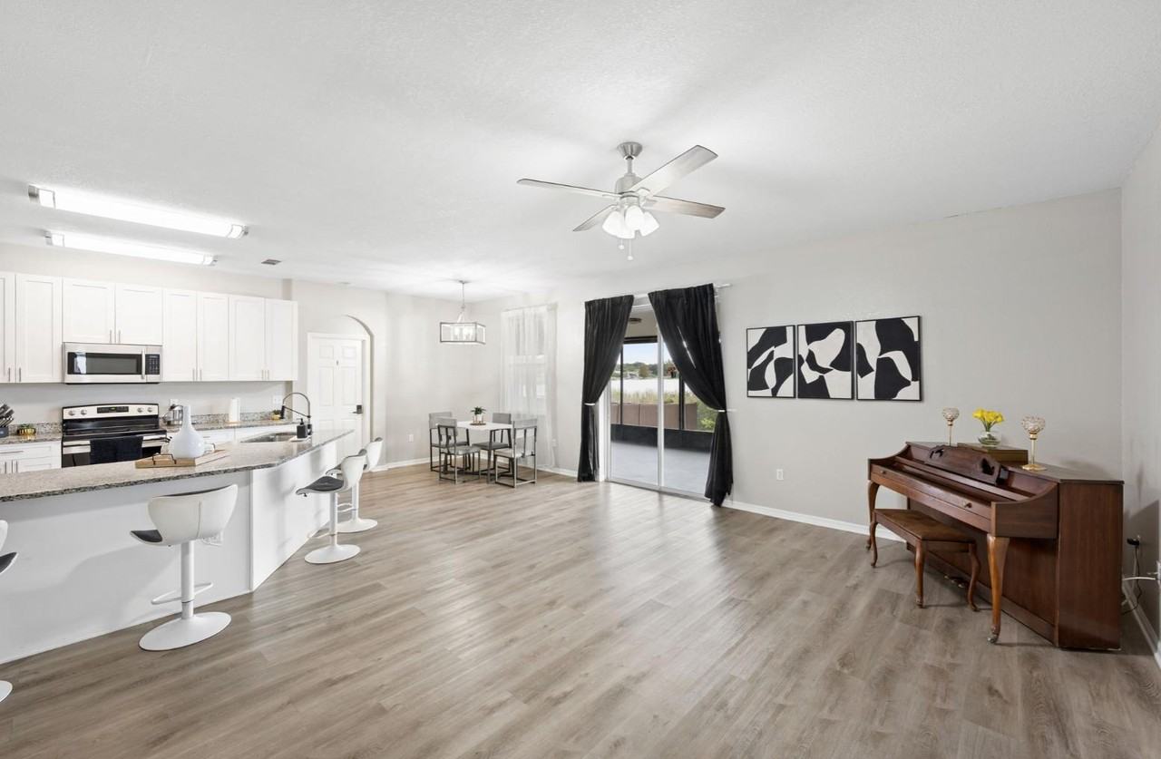 Lake Thomas Dr - Photo 5 of 9