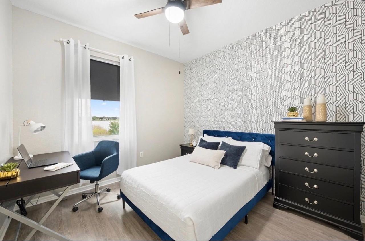 Lake Thomas Dr - Photo 7 of 9