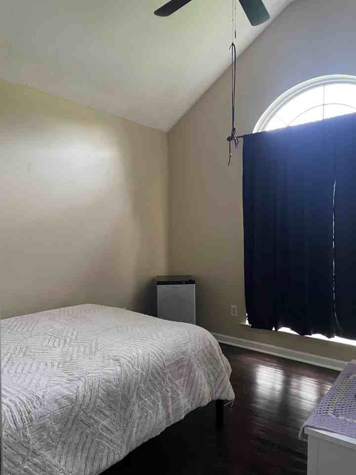 Woodberry Dr - Photo 5 of 5