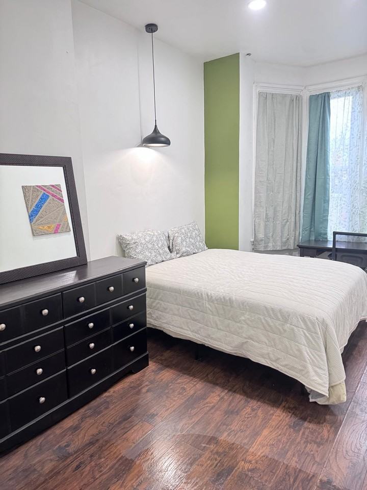 Edmondson Ave - Photo 3 of 4