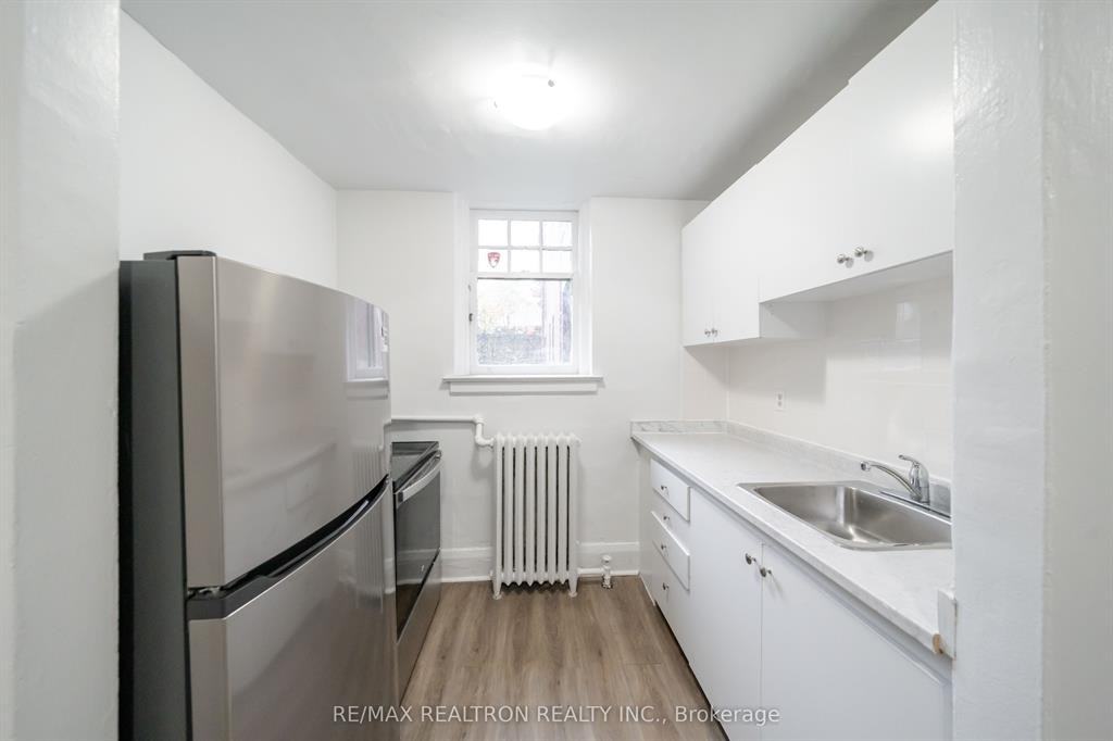 8 Kingston Road #51 - Photo 2 of 9