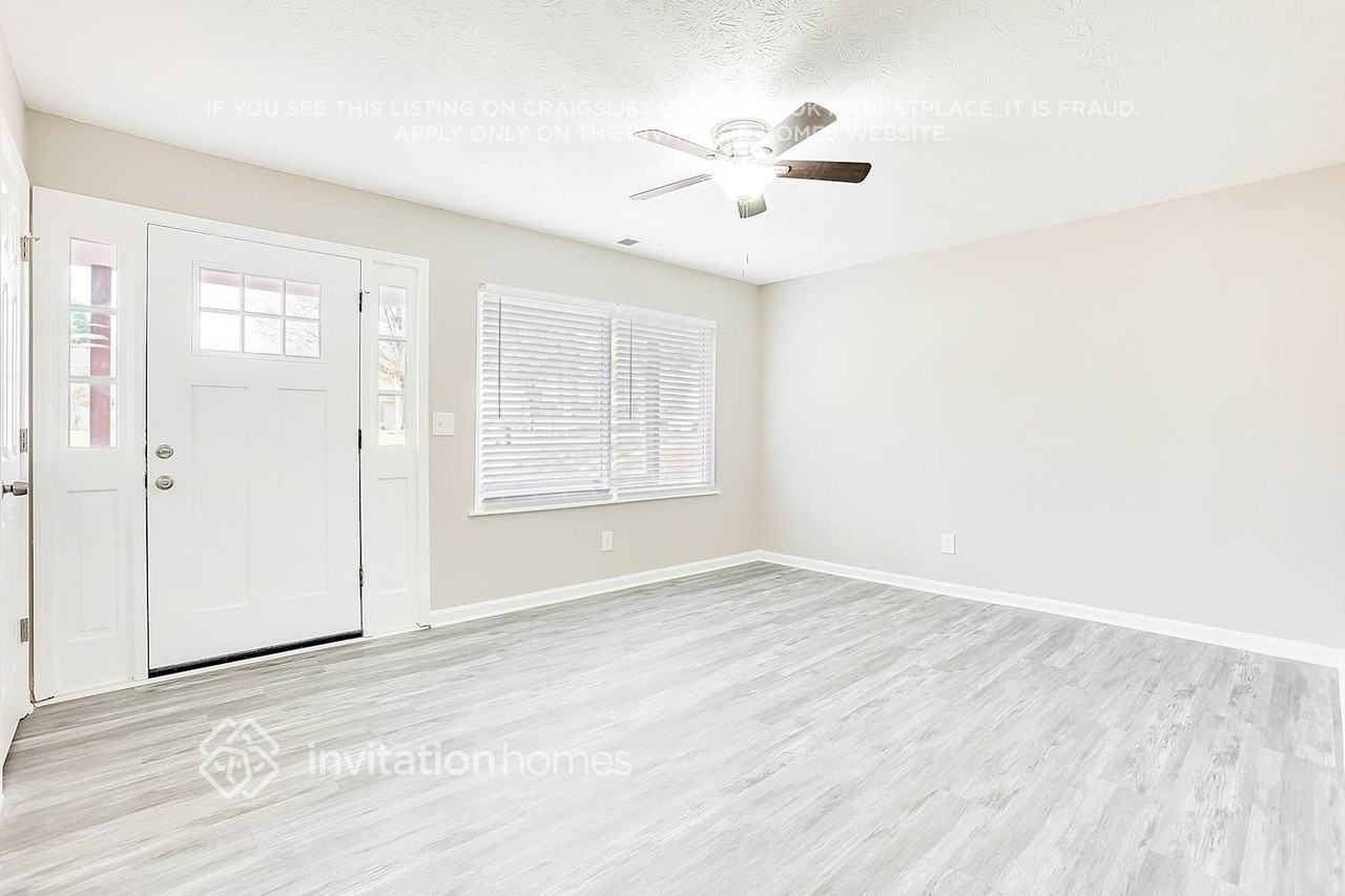 3197 Delhi Dr - Photo 4 of 25