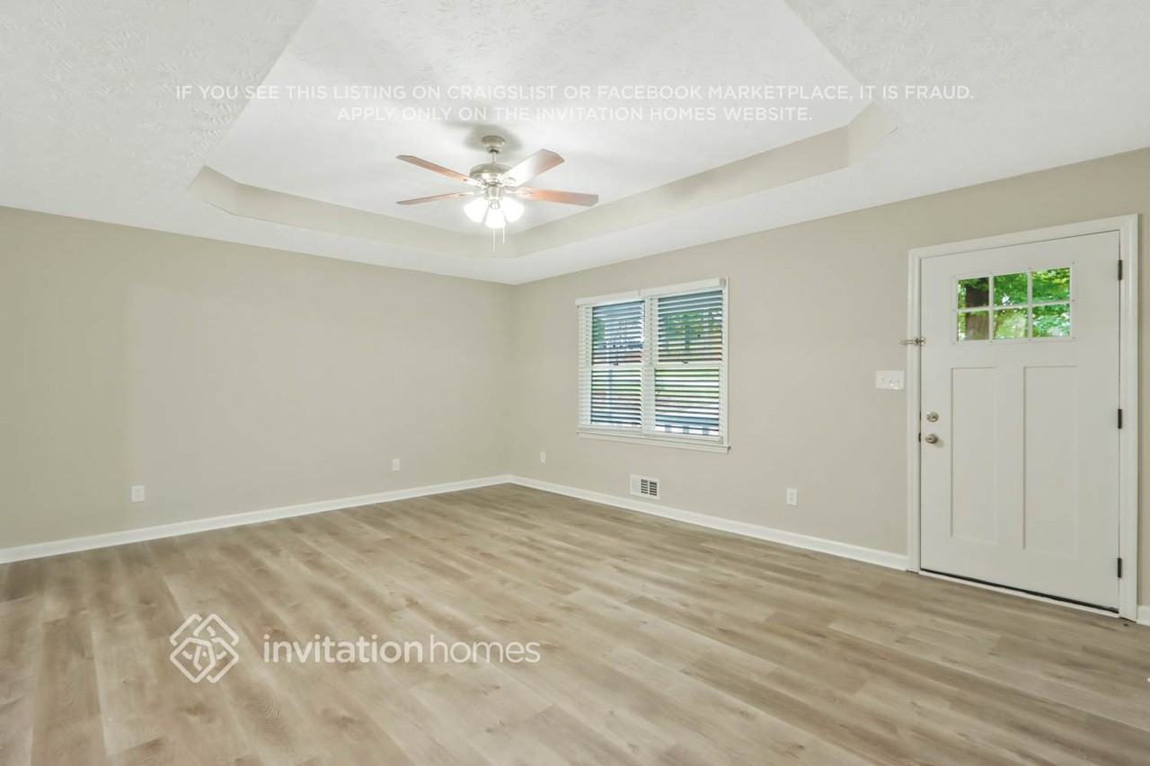 300 E Country Woods Dr - Photo 4 of 26