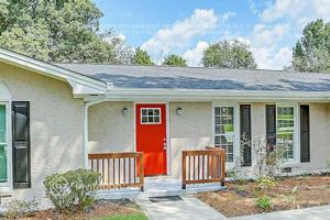 featured image of 562 Rollingwood Dr