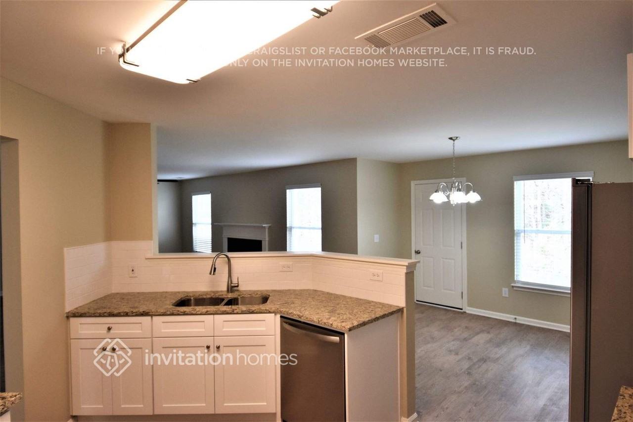 2535 Wrangler Dr Sw - Photo 3 of 10