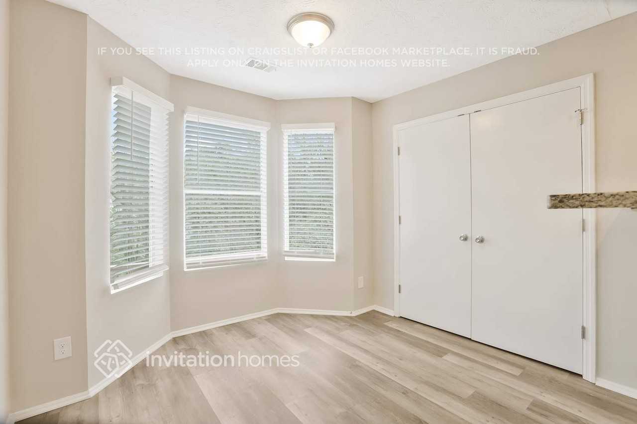 5308 Bridgewater Trce - Photo 7 of 25