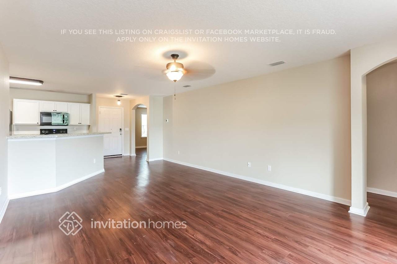 77020 Hardwood Ct - Photo 4 of 16