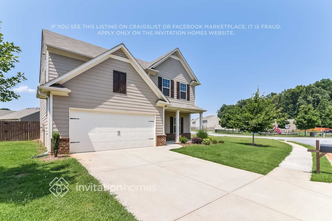 3530 Mica Cir Se - Photo 2 of 14