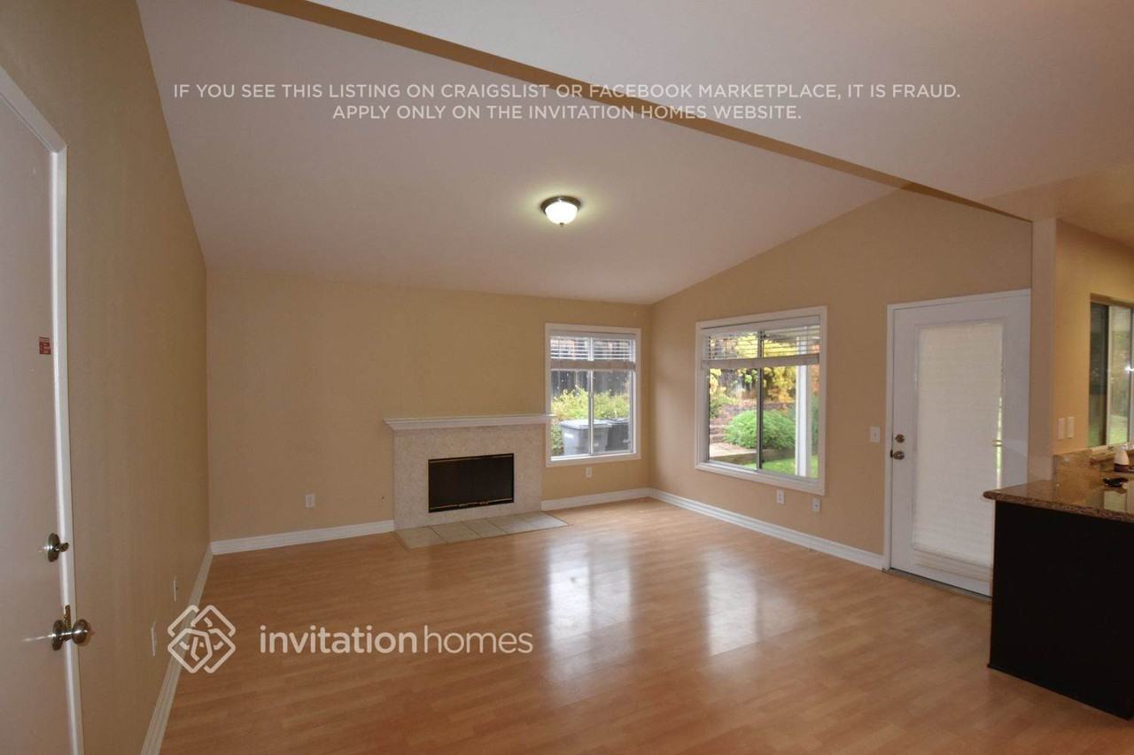 29020 Rolando St - Photo 2 of 14