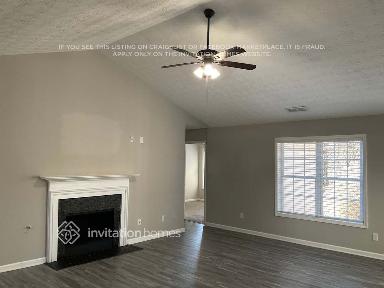 10 Kentshire Pl - Photo 3 of 13