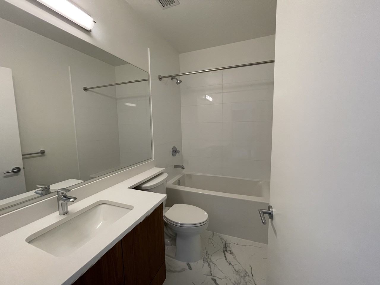 689 Whiting Way - Photo 4 of 5