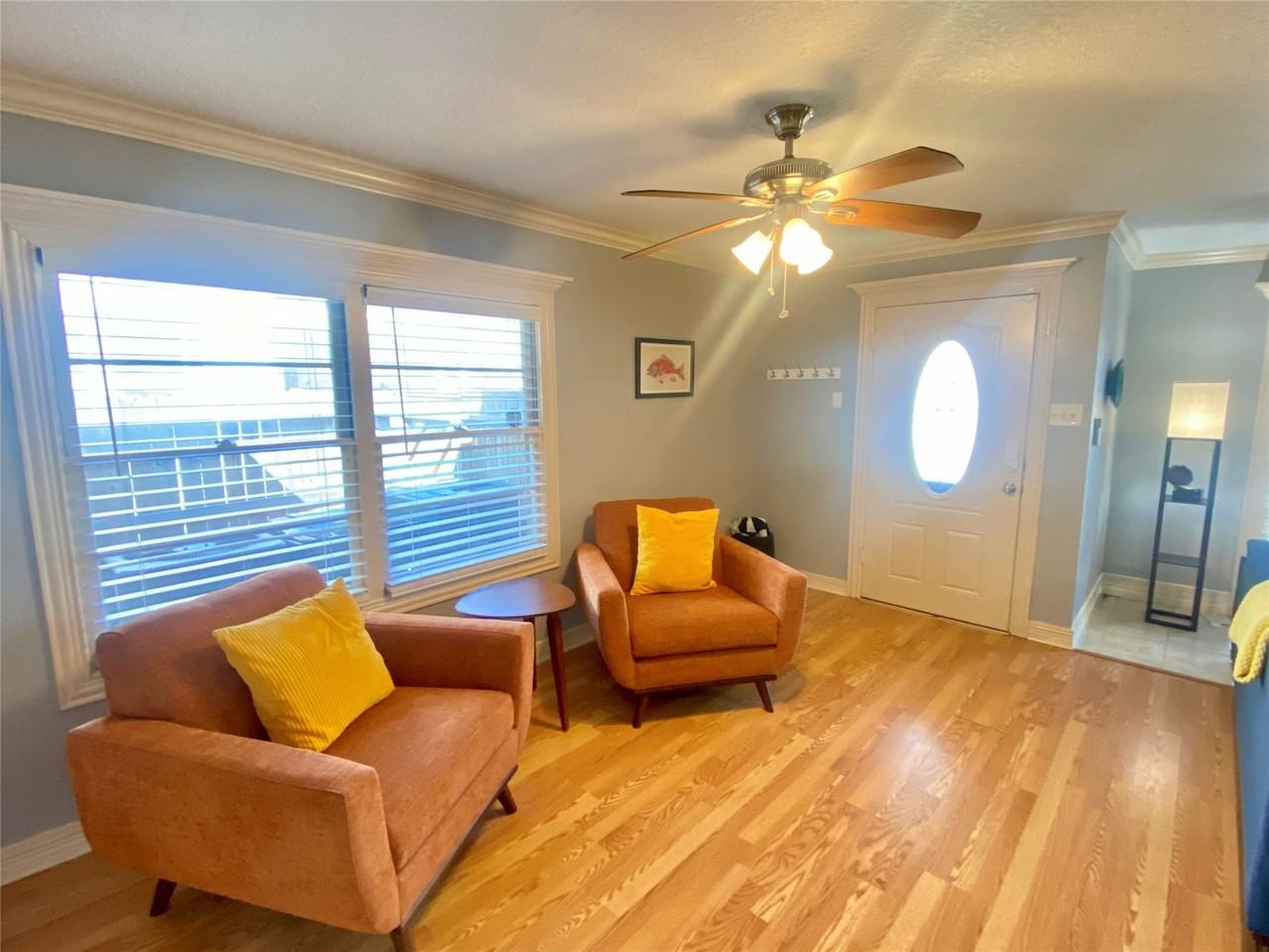 1311 Milam Dr - Photo 4 of 21