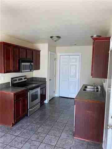 70367 10th St - Photo 3 of 8