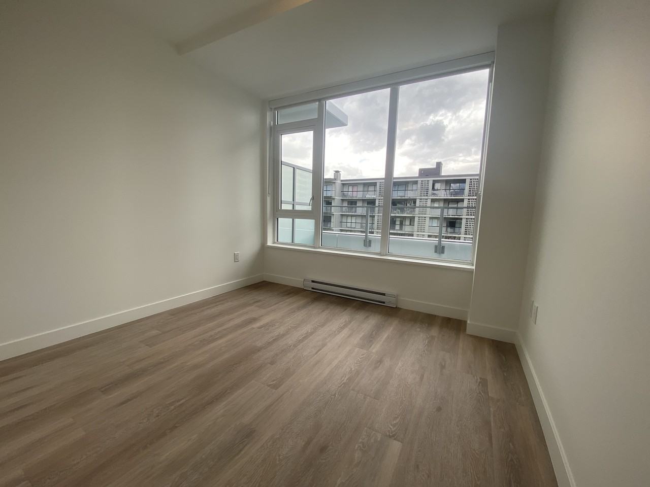 545 Sydney Avenue - Photo 5 of 9