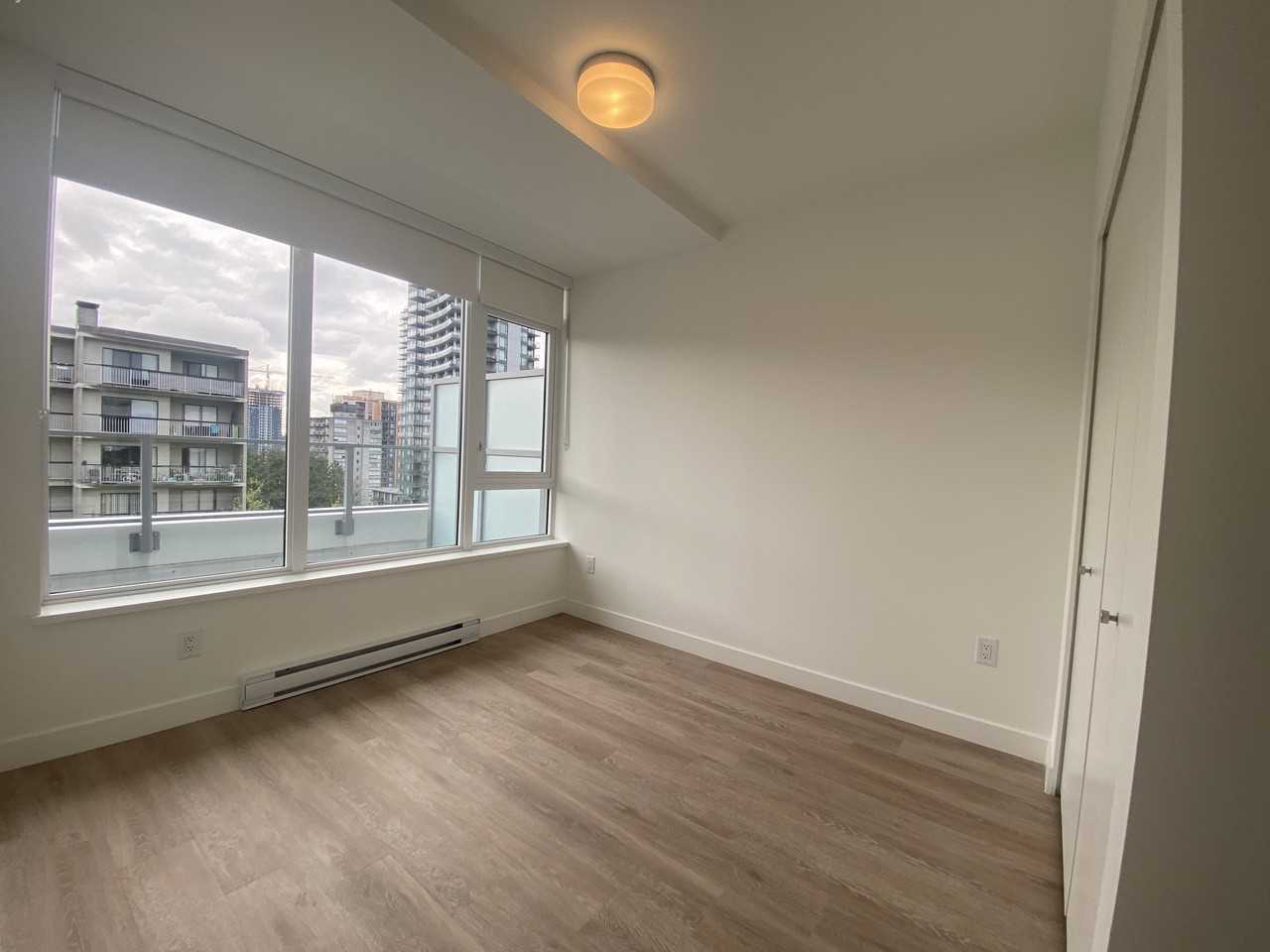 545 Sydney Avenue - Photo 7 of 9