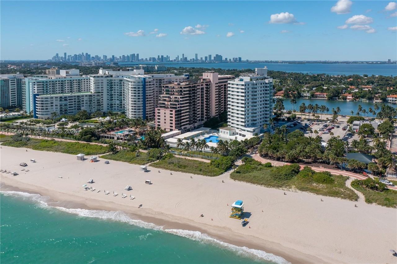 5255 Collins Ave ##4a - Photo 6 of 27